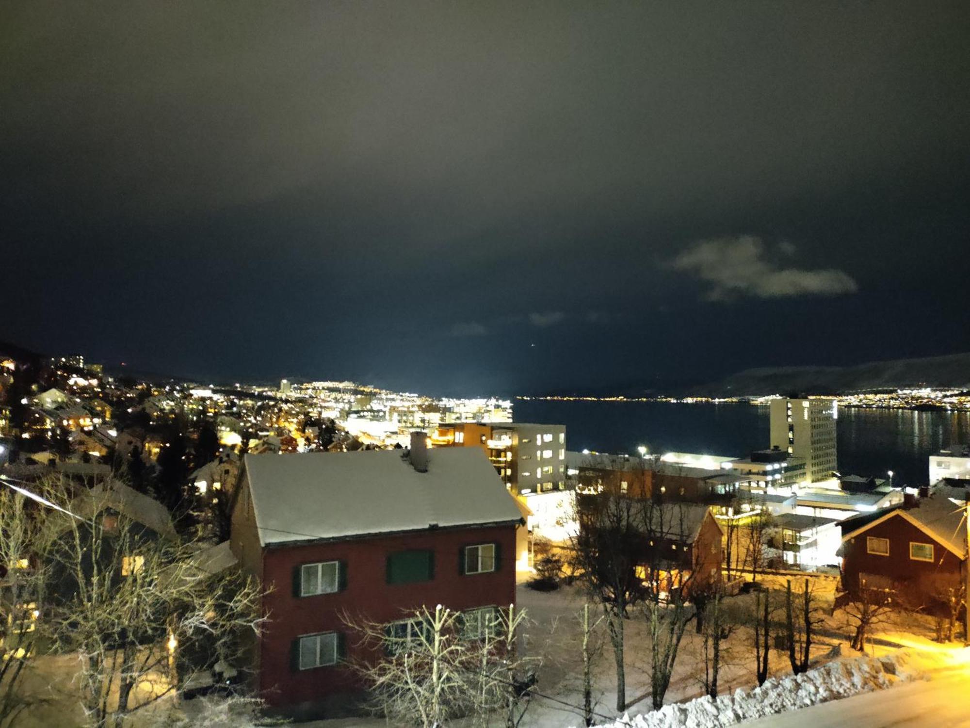 Central Apartament (Adults Only) Tromsø Exterior foto